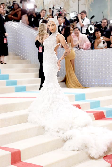 gali 2024 record|Met Gala 2024 Red Carpet Photos: The Best Celebrity Looks.